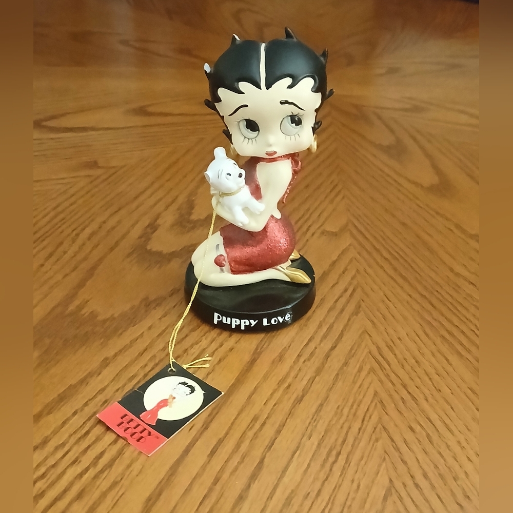Betty Boop Puppy Love Figurine